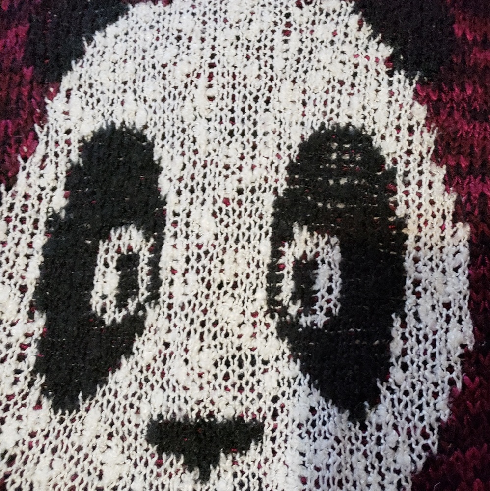 Panda sweater - Picture 3 of 3